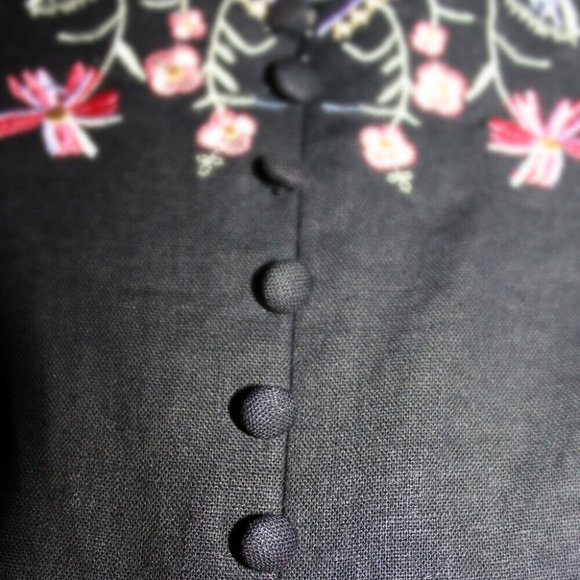 Buttoned Back Sleeveless Summer Dress 8 - Picture 7 of 12